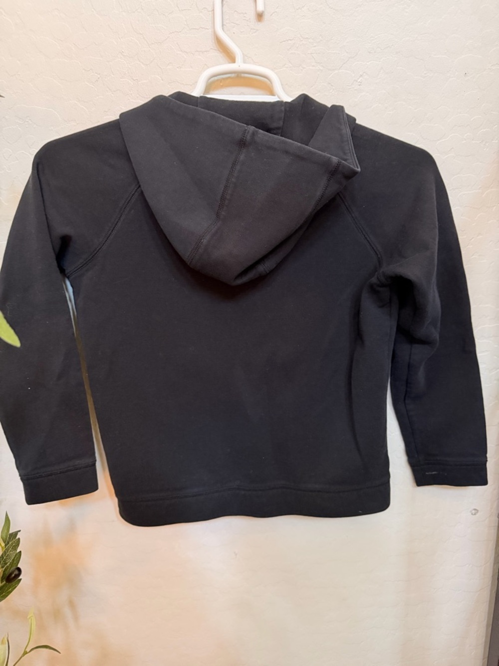 GAP Black GapFit Pullover Top - Picture 4 of 5